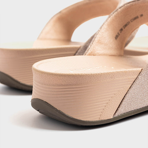 cushOn Women's Cali Wedge Sandals