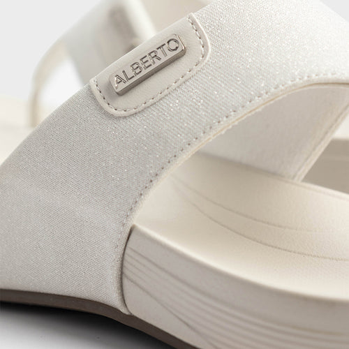 cushOn Women's Cali Wedge Sandals