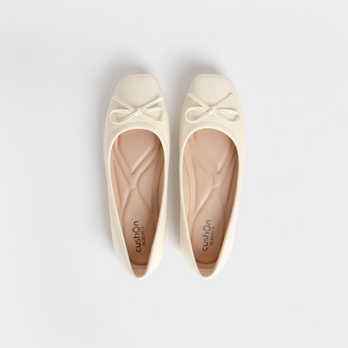 cushOn Women's Fatima Ballerina