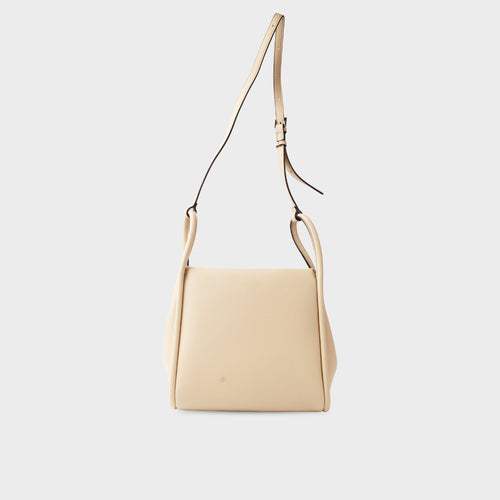 Women's Lyra Pouch Maxi Handbags