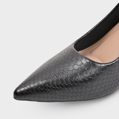 cushOn Women's Yelena Pumps