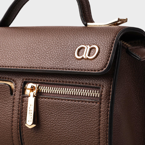 Women's Lyra Pochette Handbags