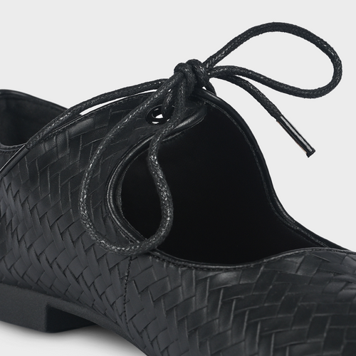 Women's Aviana Tabi Split-Toe Shoes