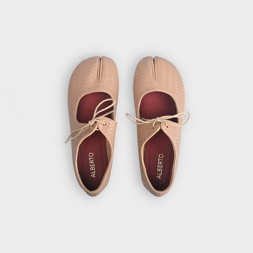 Women's Aviana Tabi Split-Toe Shoes