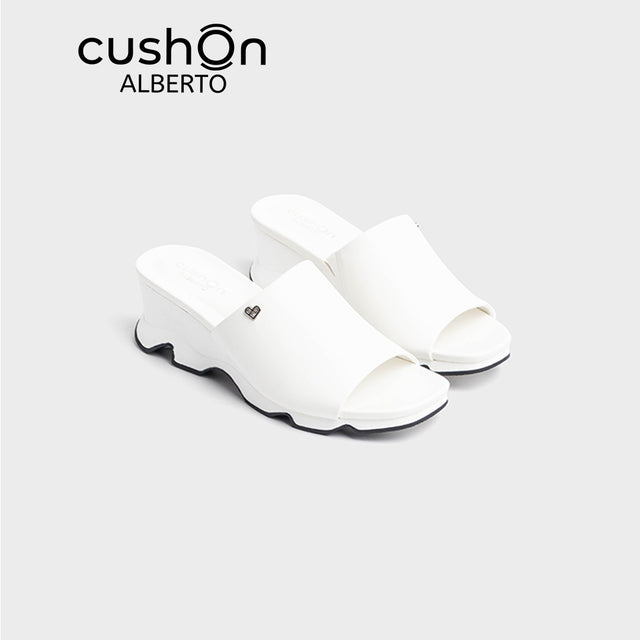 cushOn Women's UrbanRoam S2 W Sandals