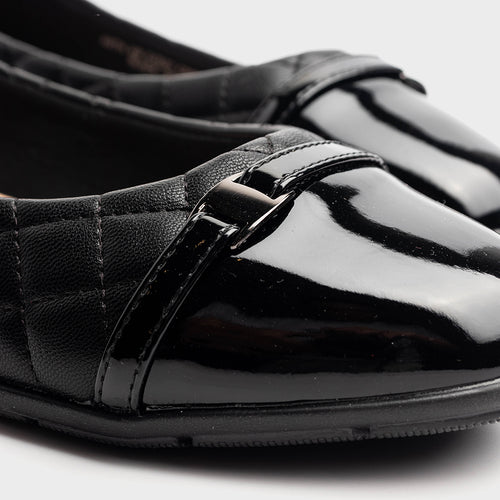 cushOn Women's Eimme Ballerina