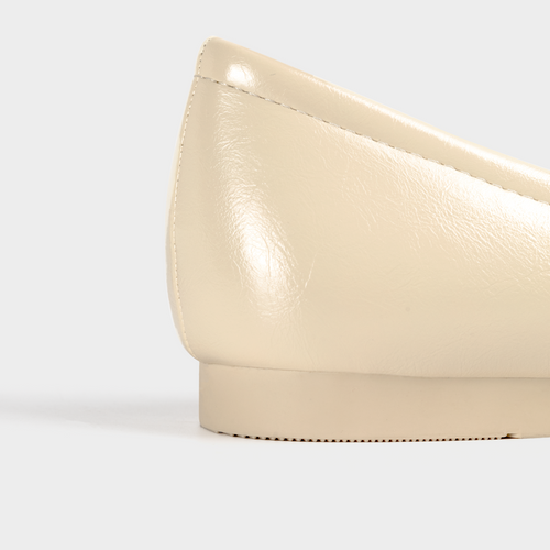 cushOn Women's Fatima Ballerina