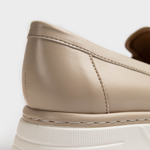 cushOn Women's Farah Loafers