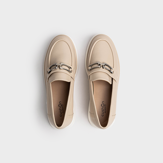 cushOn Women's Farah Loafers