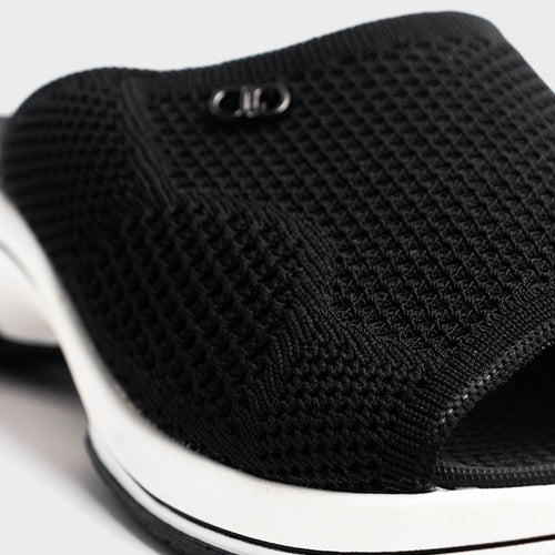 cushOn Women's Gisselle Slip-On Sandals