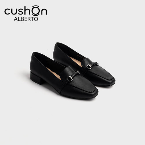 cushOn Women's Haven Buckle Pumps
