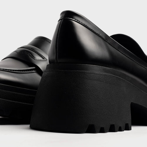 cushOn Women's Hazley Wedge Shoes