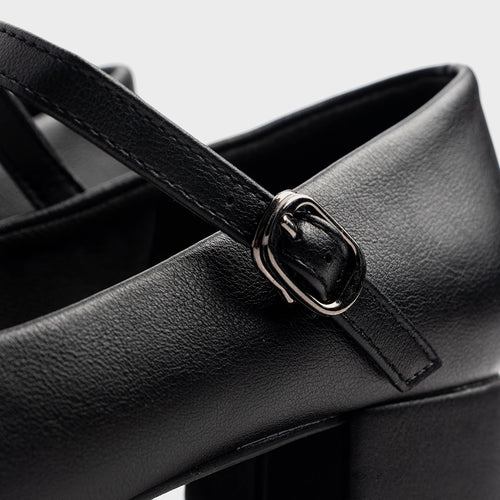 cushOn  Women's Gaya Pumps