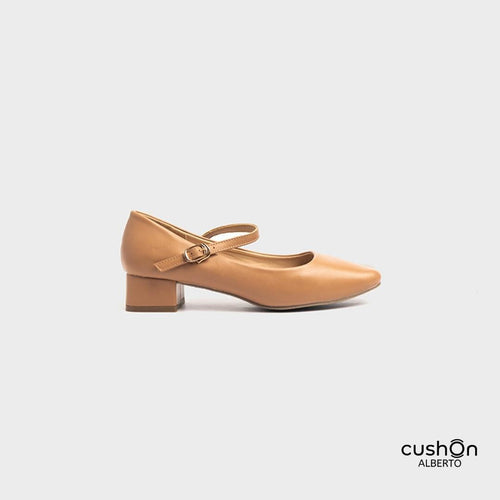 cushOn  Women's Gaya Pumps