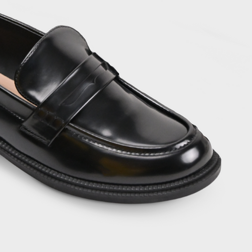 cushOn Women's Hestia Slip-On Loafers