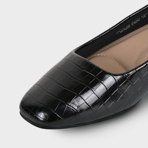 Women's cushOn Hesper Pumps