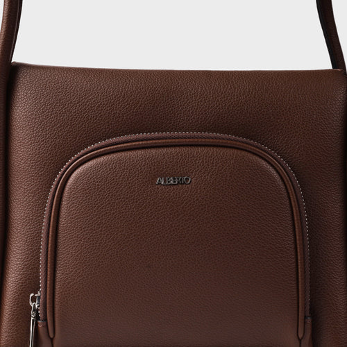 Women's Lyra Pouch Maxi Handbags