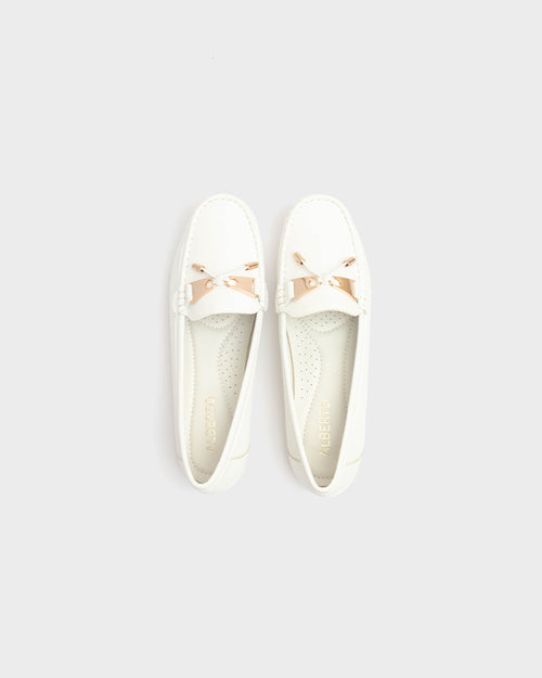 cushOn Women's Elaina II Moccasins